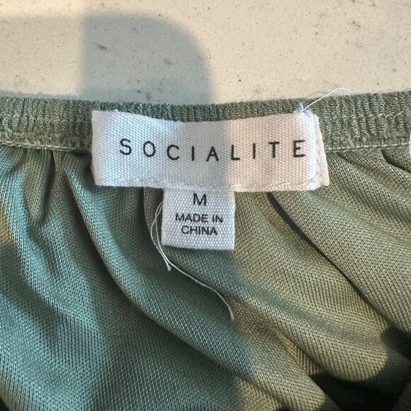 Socialite Green Bell Sleeve Tunic Dress Medium Rayon & Polyester - Picture 3 of 9